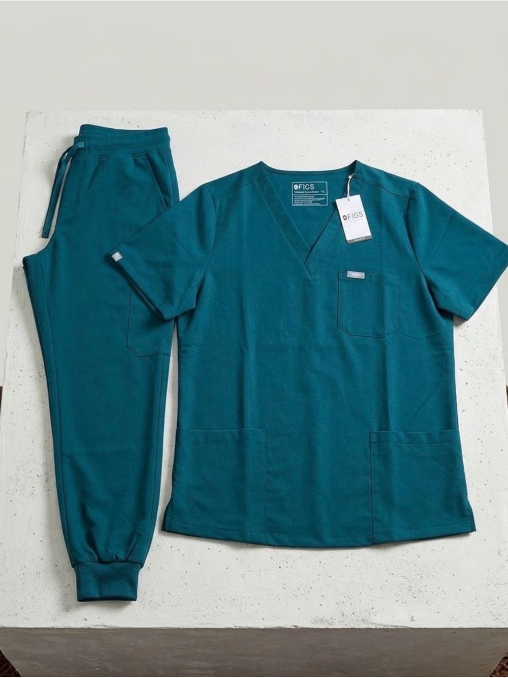 Figs Three-Pocket Top & straight leg Pant Scrub Deep Teal V-Neck Scrub Set Size - Picture 2 of 4